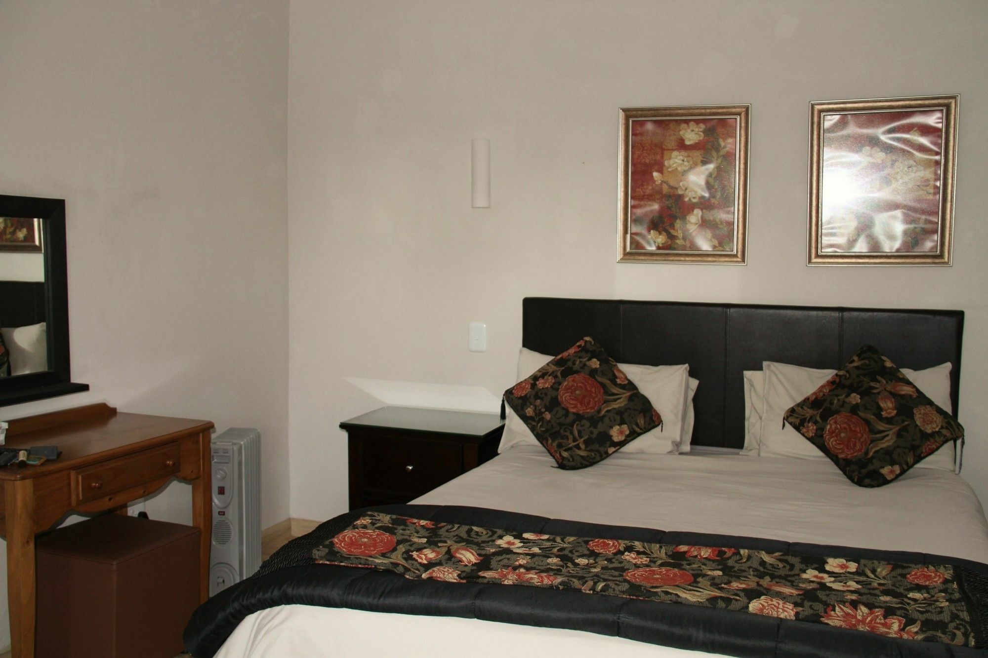 Port Elizabeth Guest House Exteriör bild
